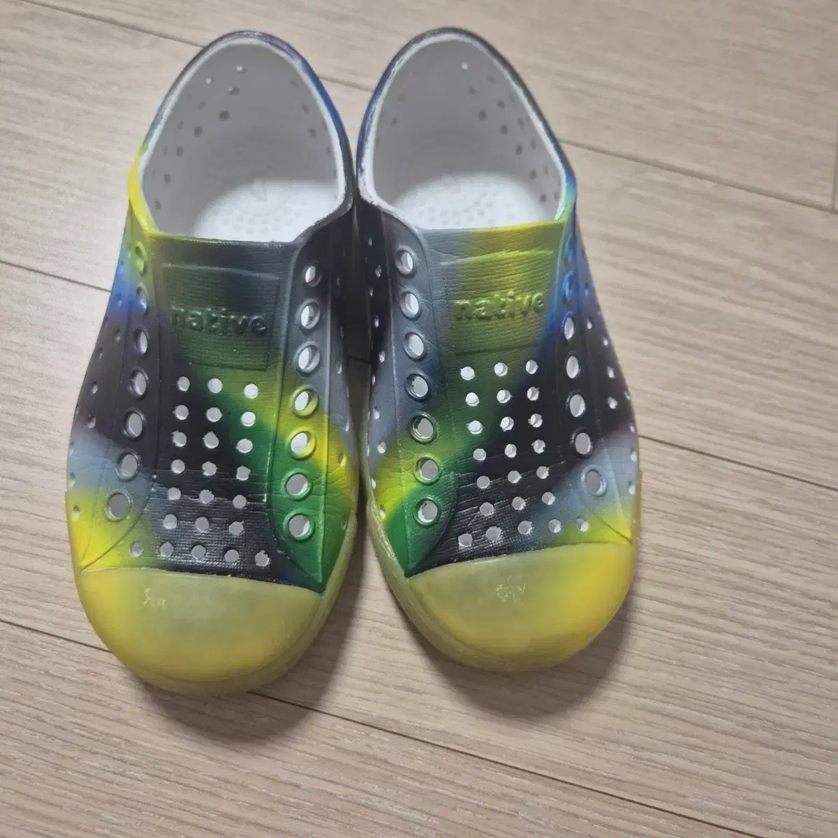 thumbnail-0
